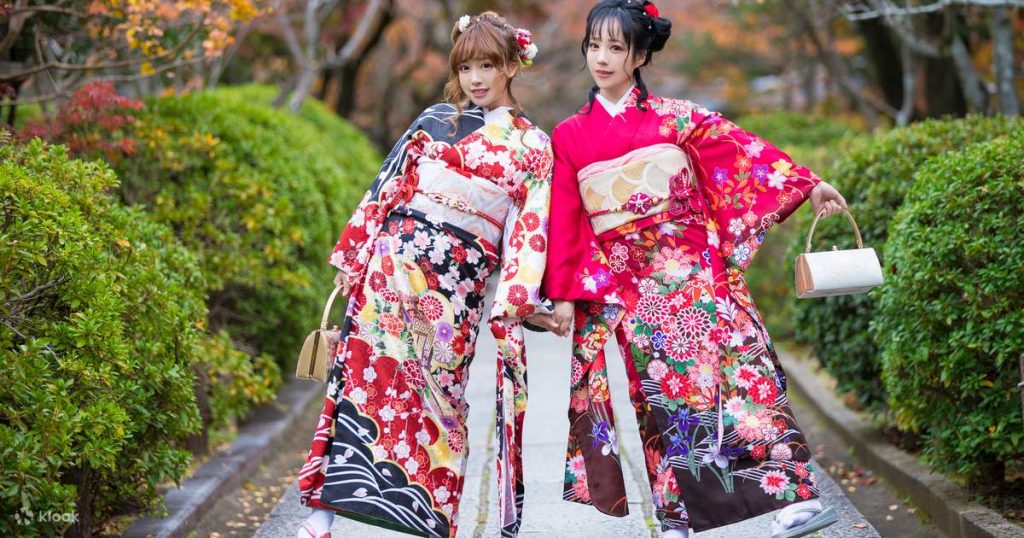 Seni Gulungan Dan Pakaian Tradisional Jepang